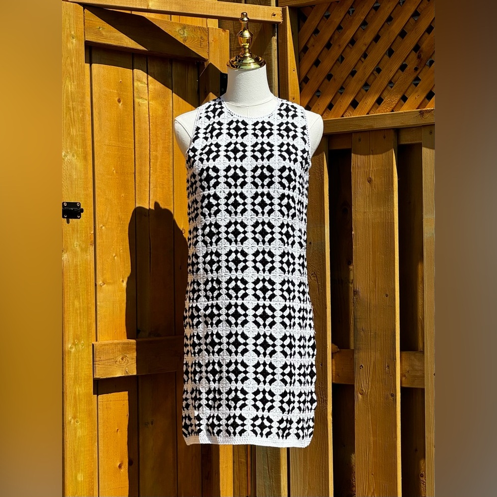🆕 FARM Rio 🧿 NWOT Patch Crochet Black & White Monochrome Mini Dress - Size S - Picture 3 of 14